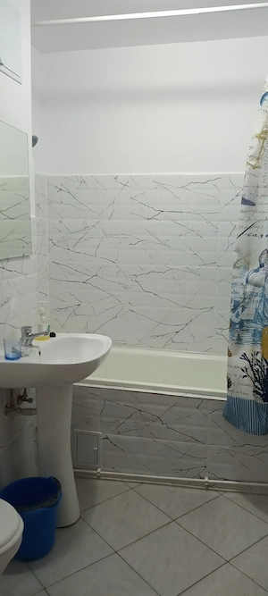 Proprietar închiriez apartament 2 camere Pacurari  - imagine 4