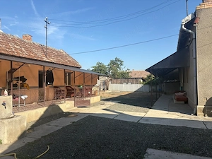 Casa de vanzare in Curtici cota 0 