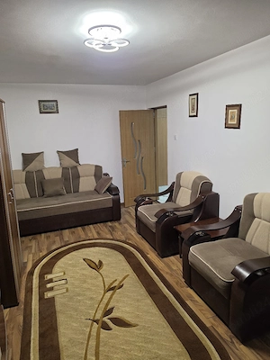 Închiriez aprtament 3 camere - imagine 6