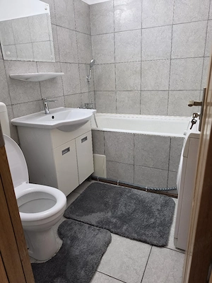 Închiriez aprtament 3 camere - imagine 9