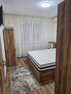 Închiriez aprtament 3 camere - imagine 8