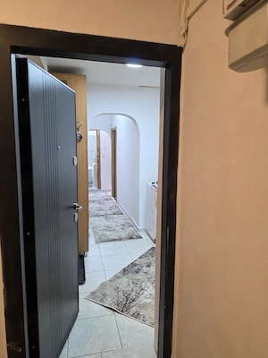 Închiriez aprtament 3 camere - imagine 2