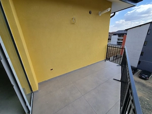 Apartament 2 camere. Etaj 3. Bucatarie inchisa. Decomandat. Asfalt. - imagine 10
