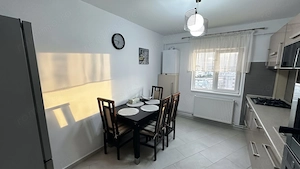 Apartament decomandat cu 3 camere, Ultracentral, centrală proprie - imagine 5