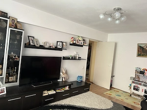 Apartament cu 3 camere și garaj - imagine 2