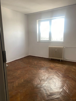 Apartament 2 camere decomandate zona KM 4-5 - imagine 12
