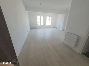 Apartament decomandat cu 2 camere Bloc 2015