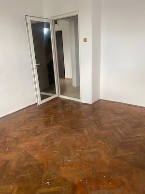Apartament 2 camere decomandate zona KM 4-5 - imagine 13