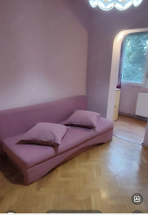 Vând canapea extensibila din stofa rezistenta