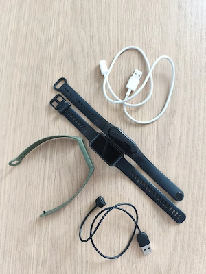 Brățara Xiaomi Band 6 și Ceas Huawei Band 7