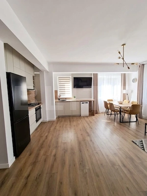 Apartament la cheie, 3 camere, parcare, etaj intermediar - imagine 2