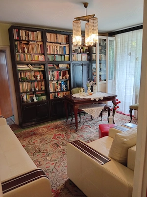 Vanzare apartament cu 3 camere 