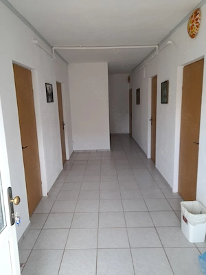 Ofer spre închiriere garsoniera 