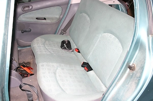 Dezmembrez peugeot 206, 1.4 hdi diesel, an 2002 - imagine 9