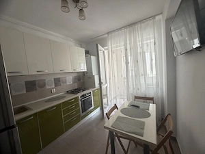 Apartament 2 camere, loc de parcare inclus, 15 min statia Aparatorii Patriei - imagine 5