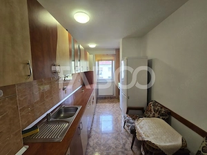 Apartament de inchiriat decomandat 2 dormitoare Vasile Aaron Sibiu - imagine 5