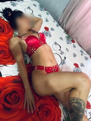 Doamna matura 43 de ani bruneta slim