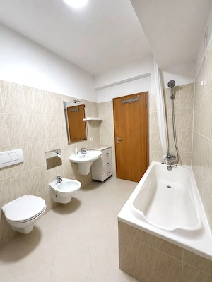 Apartament frumos și luminos cu 3 camere Torontal-Aradului - imagine 17