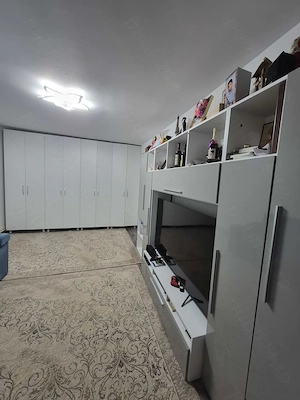 Proprietar, vând apartament 3 camere decomandat | 2 băi | Bld. Poitiers (zona Siraj) | Renovat 2024  - imagine 3