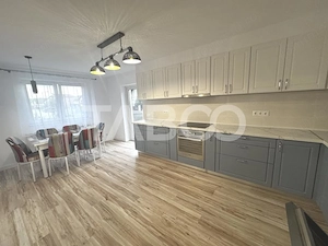 Casa individuala de inchiriat 6 camere 3 bai curte Tineretului Sibiu - imagine 4
