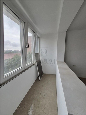 Dambovita, 2 Camere, Renovat, Decomandat, Lift - imagine 11