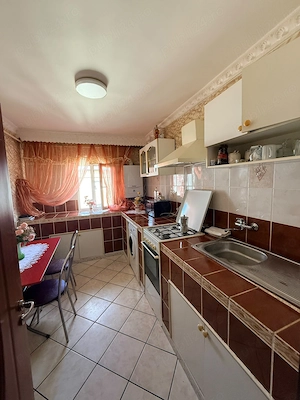Ap. 4 camere decomandat, utilat și mobilat, direct proprietar. - imagine 4