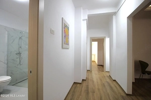 Piata Romana, 4 camere 138 MP total, Etaj 2/9, renovat - utilat, liber - imagine 12