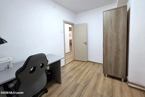 Piata Romana, 4 camere 138 MP total, Etaj 2/9, renovat - utilat, liber - imagine 9