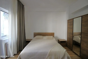 Piata Romana, 4 camere 138 MP total, Etaj 2/9, renovat - utilat, liber - imagine 16