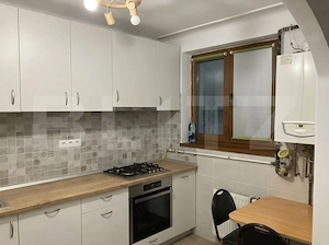 Oportunitate, apartament 2 camere, complet renovat, zona: Centrala - imagine 4