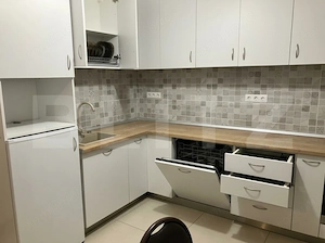 Oportunitate, apartament 2 camere, complet renovat, zona: Centrala - imagine 5