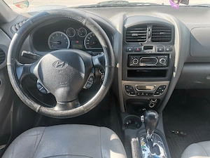 Vând Hyundai Santa Fe 2.0CRDI automată 4x4 - imagine 3