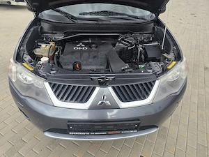 Mitsubishi Outlander 2.0 DI-D Invite - imagine 8