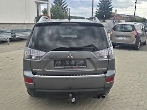 Mitsubishi Outlander 2.0 DI-D Invite - imagine 11