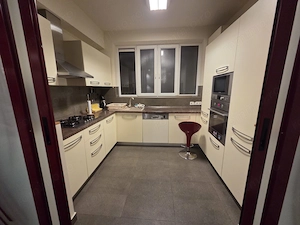 Închiriez apartament 3 camere lux 107 mp - imagine 5