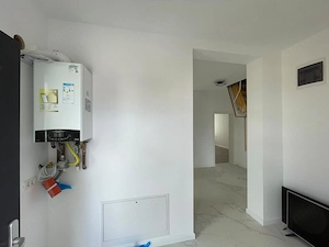 Duplex Parter 92mp utili | 3 camere 2 bai | Covaci - imagine 11