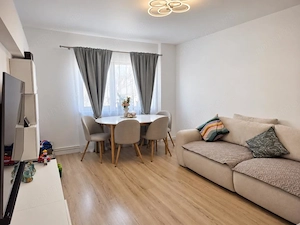 Tomis III  |  Apartament 3 camere  |  Renovat  - imagine 3