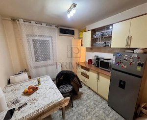 BUCOVINA - 3 CAMERE - 2 BAI - CENTRALA PROPRIE - DECOMANDAT - imagine 3