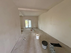 Cas #259; nou #259; | 2 dormitoare | 2 b #259;i | teren 358 mp | 135.000 € - imagine 4