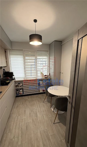 Apartament 3 camere, spatios, mobilat si utilat, zona linistita - Alexandru cel Bun - imagine 5