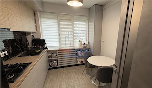 Apartament 3 camere, spatios, mobilat si utilat, zona linistita - Alexandru cel Bun - imagine 10