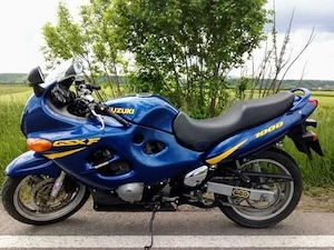 Motocicletă marca Suzuki Gsfx