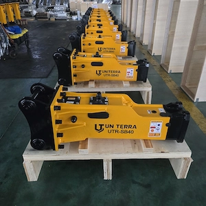 Picon hidraulic   ciocan hidraulic pentru buldoexcavatoare, disponibil din stoc.