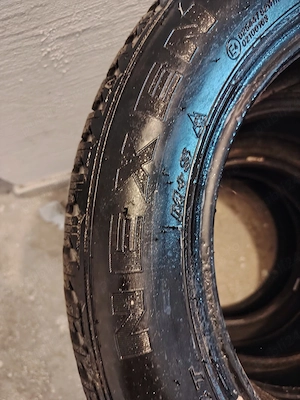 cauciucuri iarna 185/60 R 15 - imagine 3