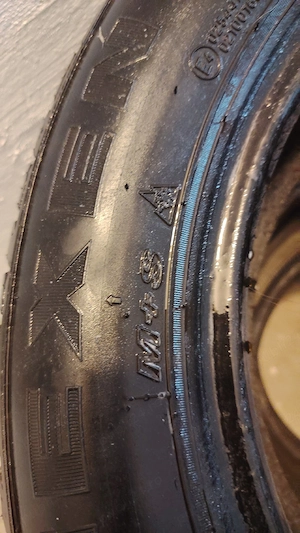 cauciucuri iarna 185/60 R 15 - imagine 4