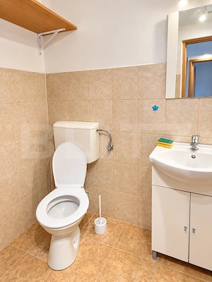 Apartament 3 camere, 65 mp, 2 bai, nemobilat, zona piata cipariu in centru cluj - imagine 8