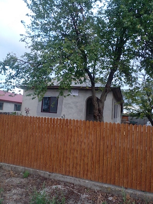 Casa la curte de vanzaresi teren intravilan aferent - imagine 4