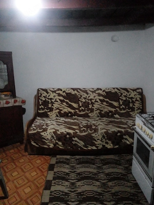 Casa la curte de vanzaresi teren intravilan aferent - imagine 7