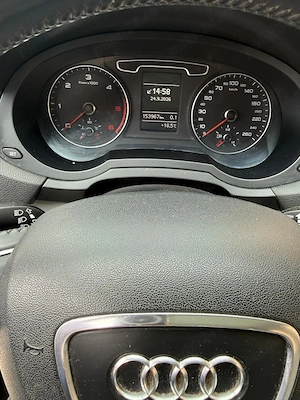 Audi Q3 2.0 TDI Quattro - imagine 8