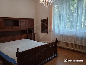 De vanzare un  apartament cu 3 camere confort LUX - imagine 12
